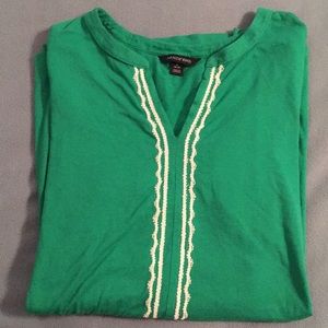 3/4 Sleeve Green Tunic with White Embroidery